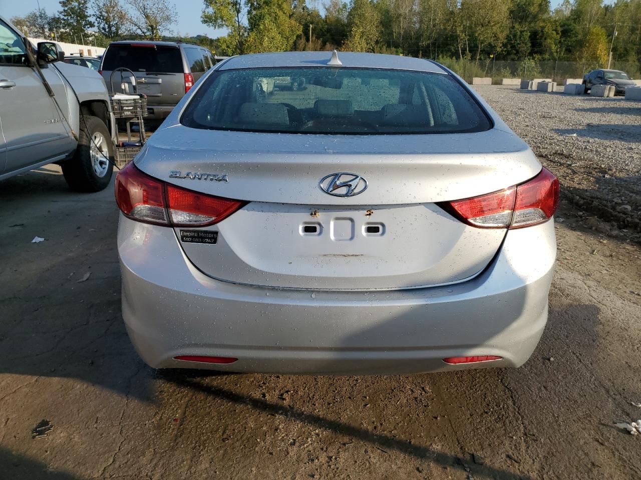 2013 HYUNDAI ELANTRA GL - Image 6