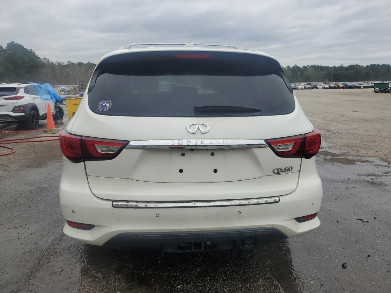 2016 INFINITI QX60 - Image 6