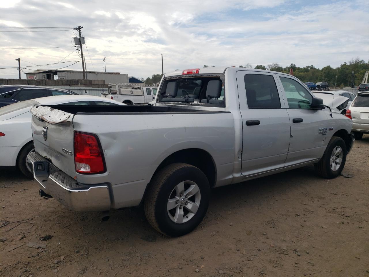 2019 RAM 1500 CLASS - Фото 3