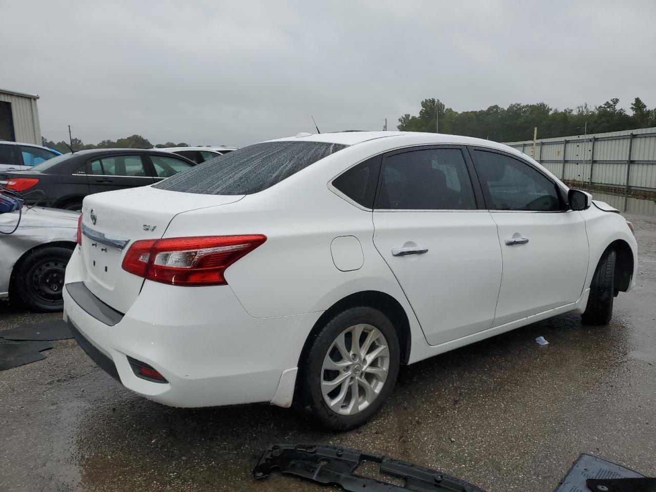 2017 NISSAN SENTRA S - Фото 3