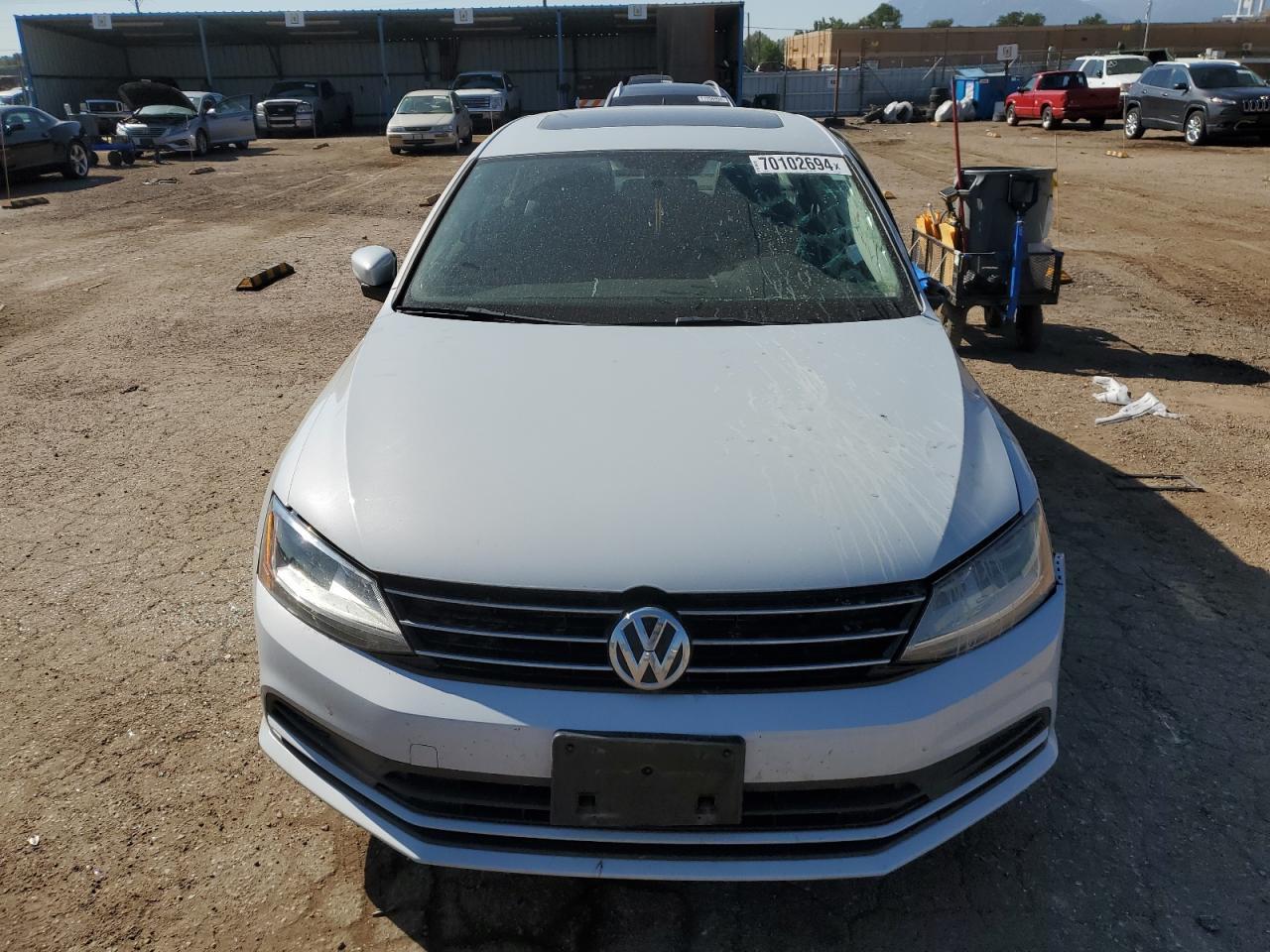2017 VOLKSWAGEN JETTA SE - Image 5