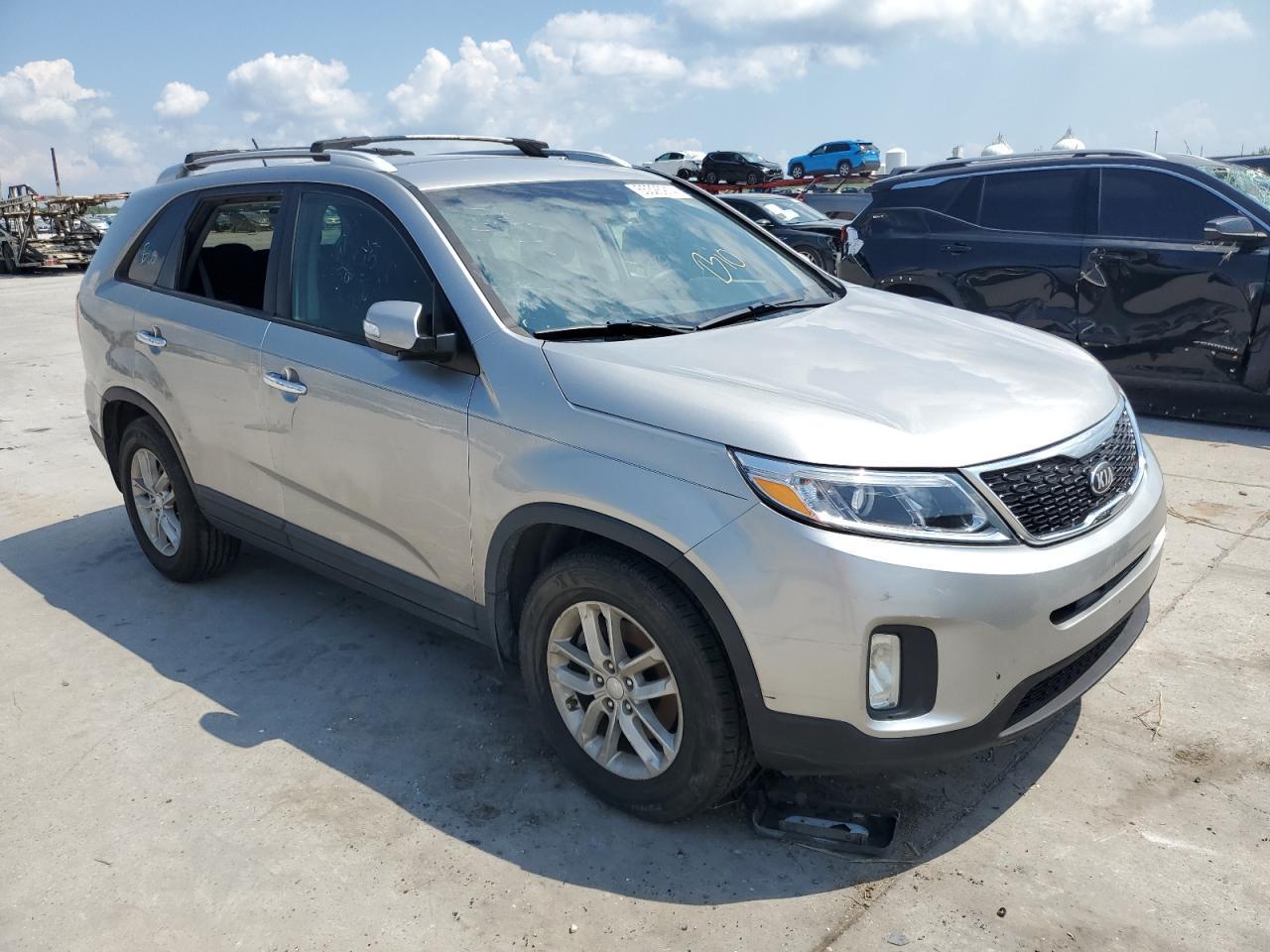 2014 KIA SORENTO LX - Image 4