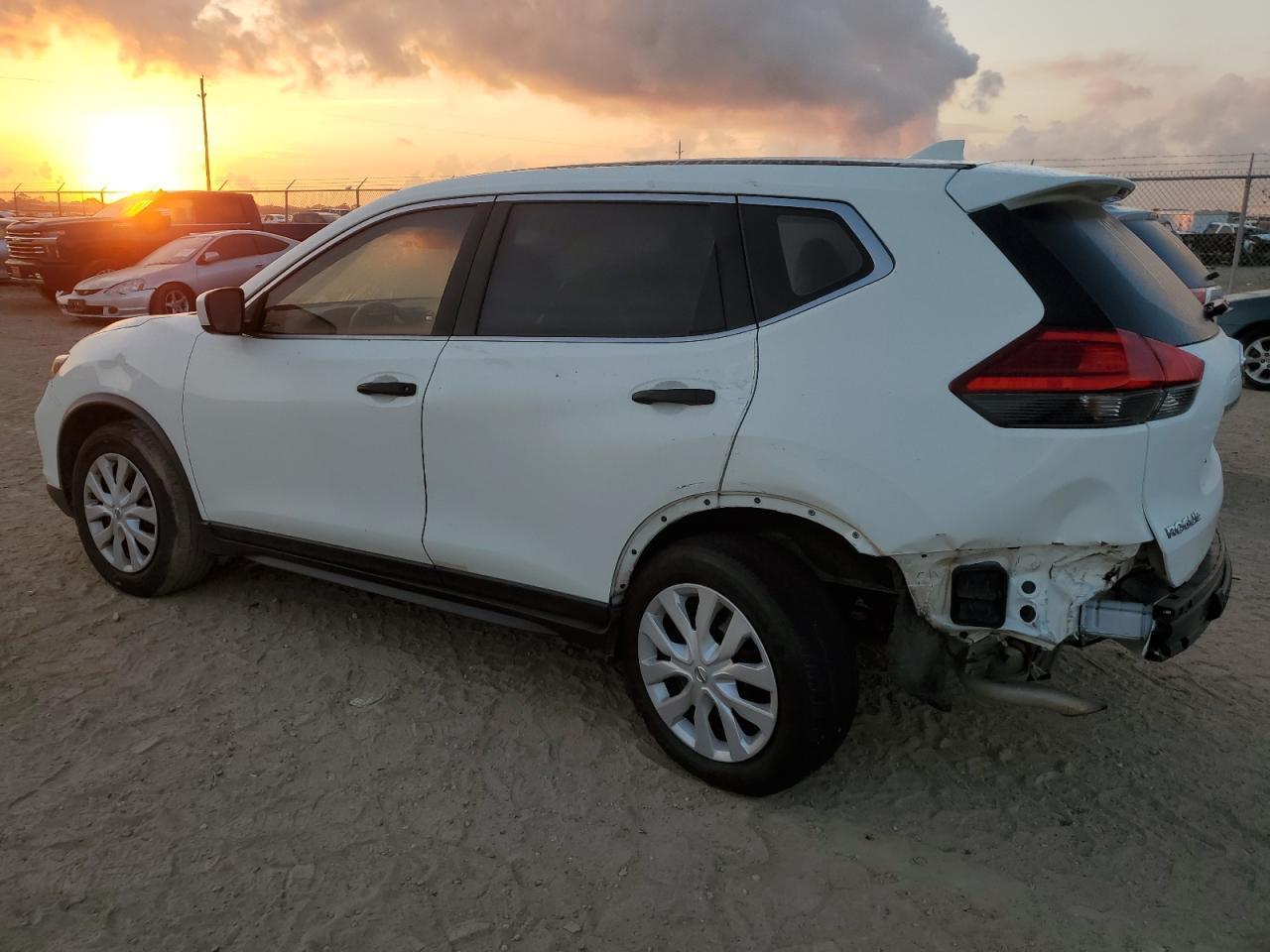 2017 NISSAN ROGUE S - Image 2