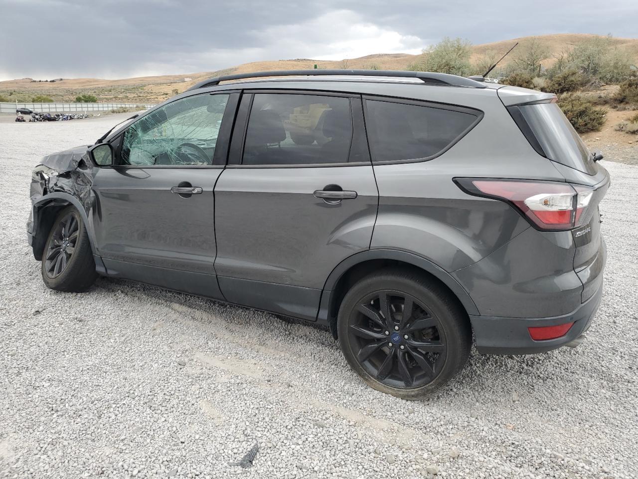 2017 FORD ESCAPE SE - Image 2