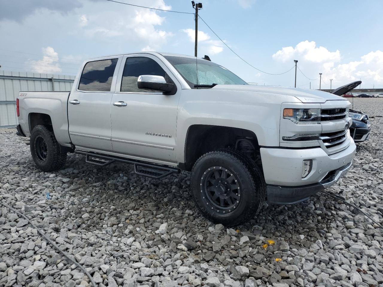 2018 CHEVROLET SILVERADO - Фото 4
