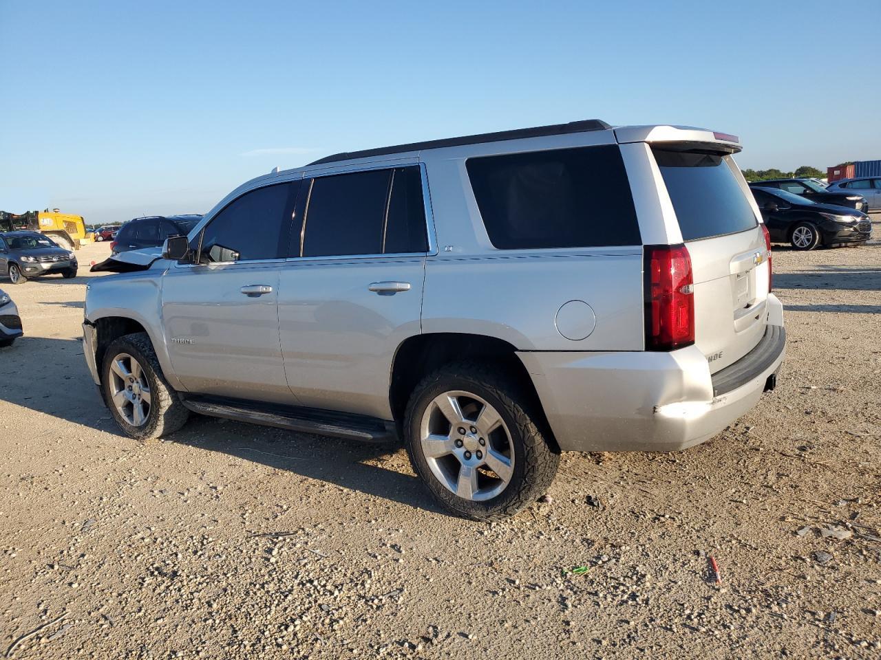 2015 CHEVROLET TAHOE C150 - Image 2