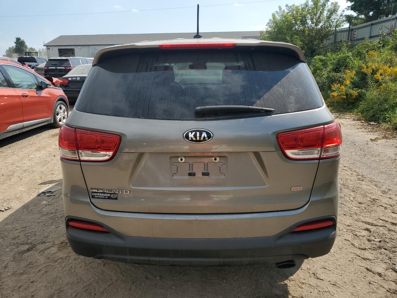 2017 KIA SORENTO LX - Image 6