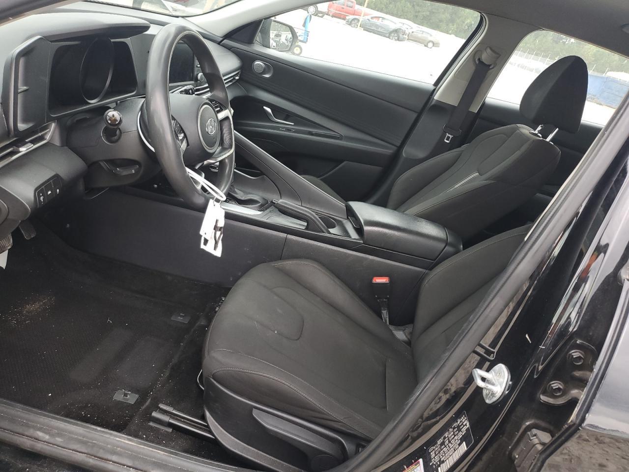 2022 HYUNDAI ELANTRA SE - Image 7