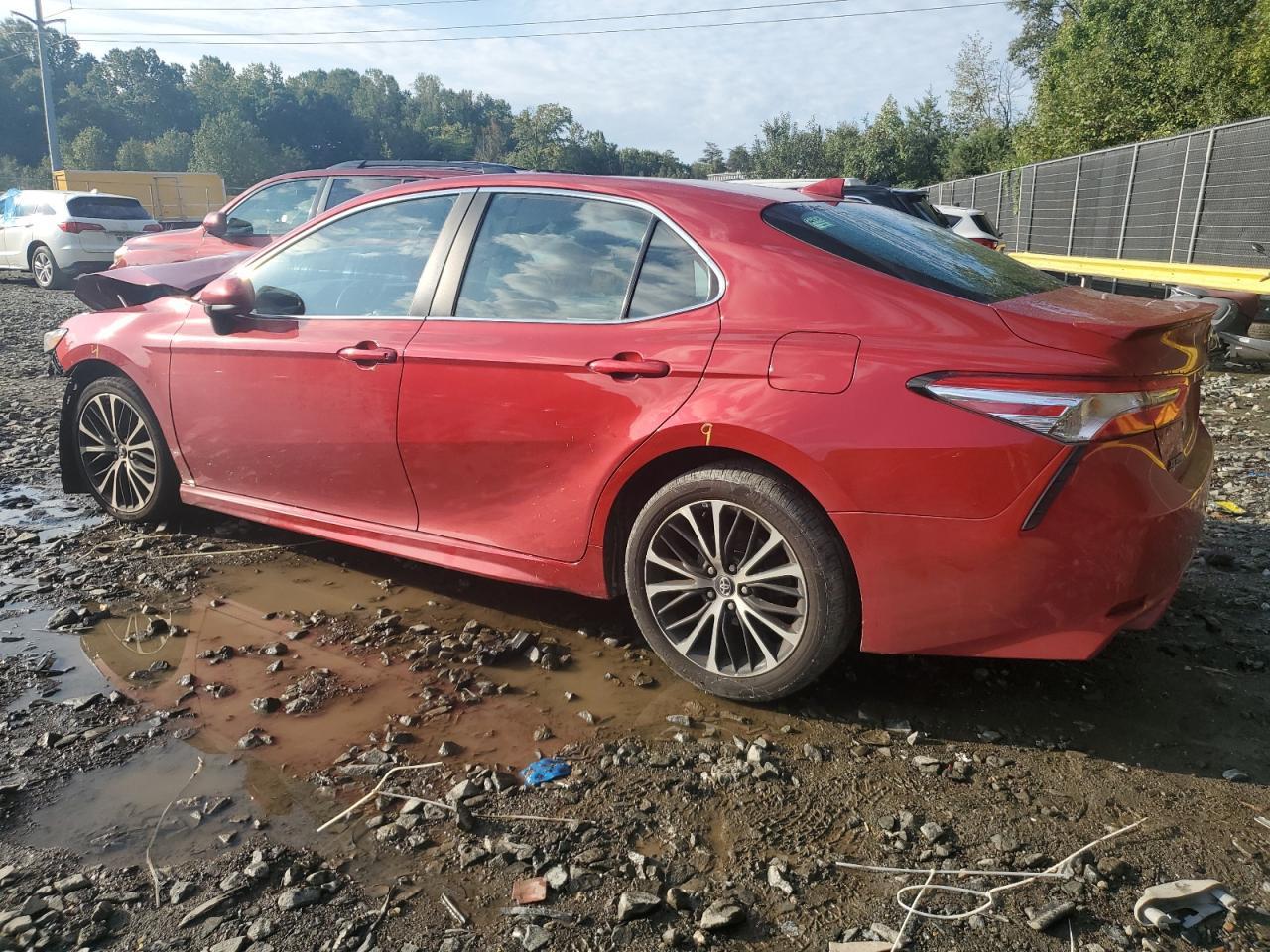 2020 TOYOTA CAMRY SE - Image 2