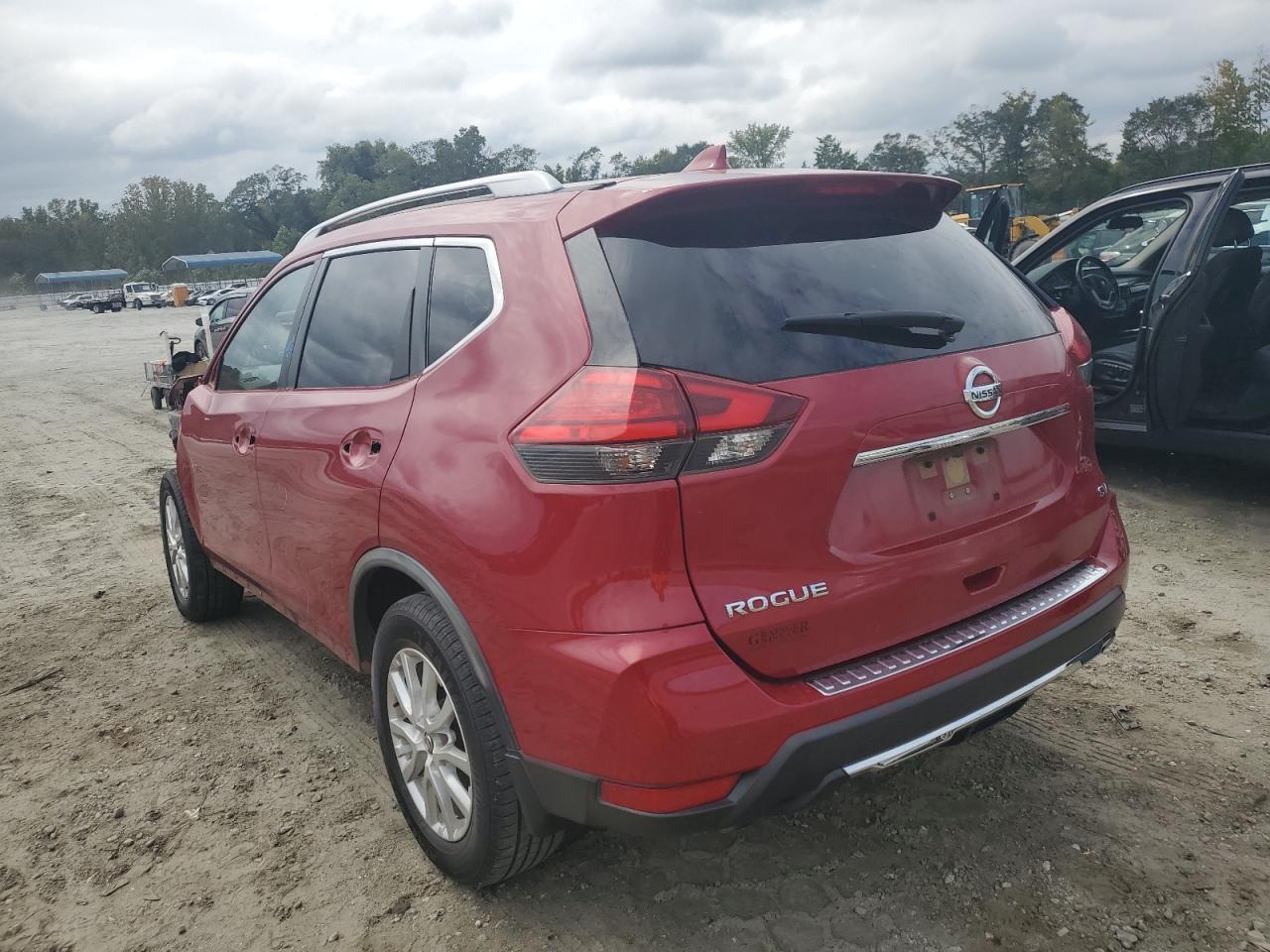 2017 NISSAN ROGUE S - Фото 2