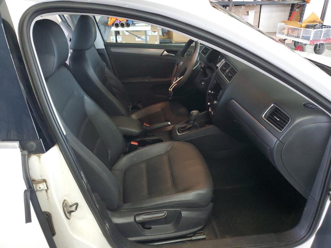 2013 VOLKSWAGEN JETTA TDI - Фото 7