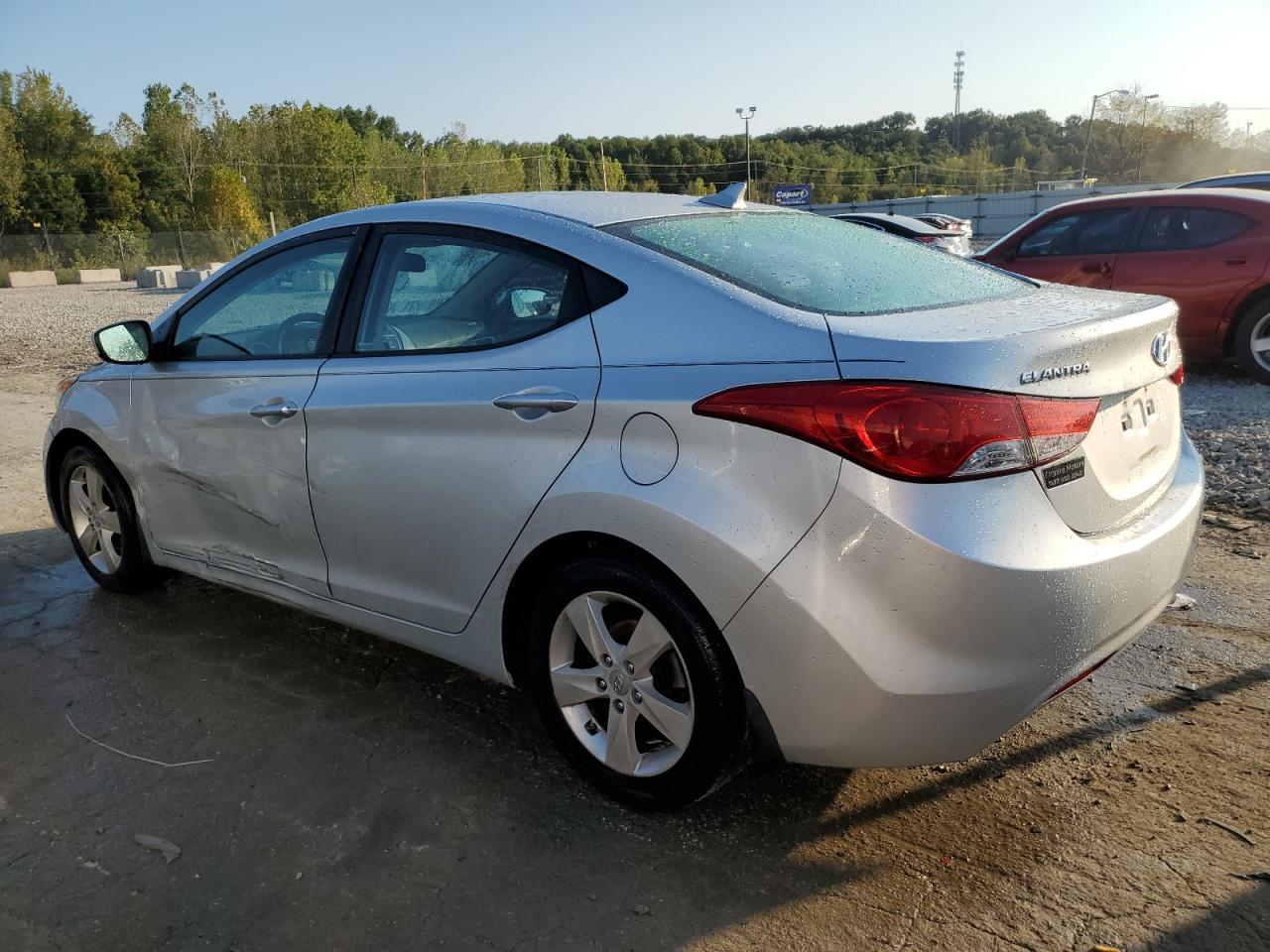 2013 HYUNDAI ELANTRA GL - Image 2