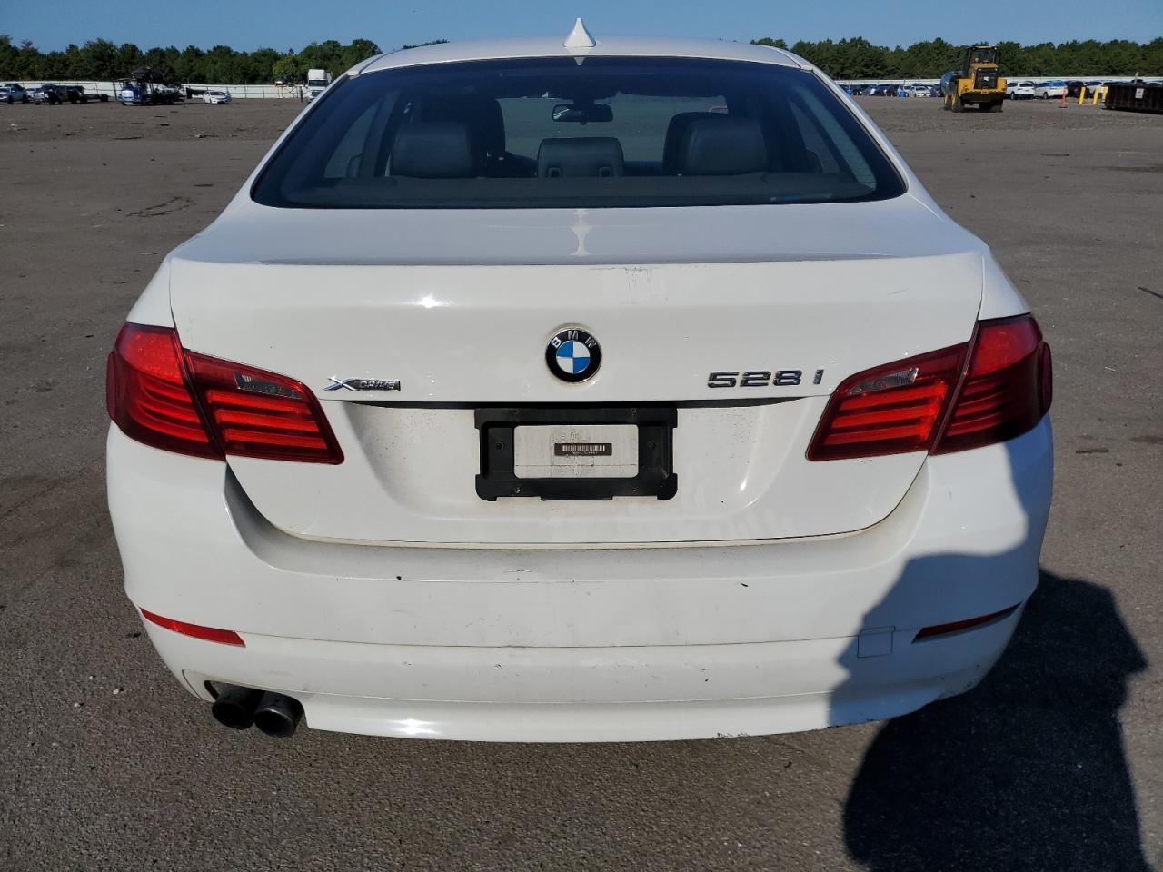 2013 BMW 528 XI - Image 6