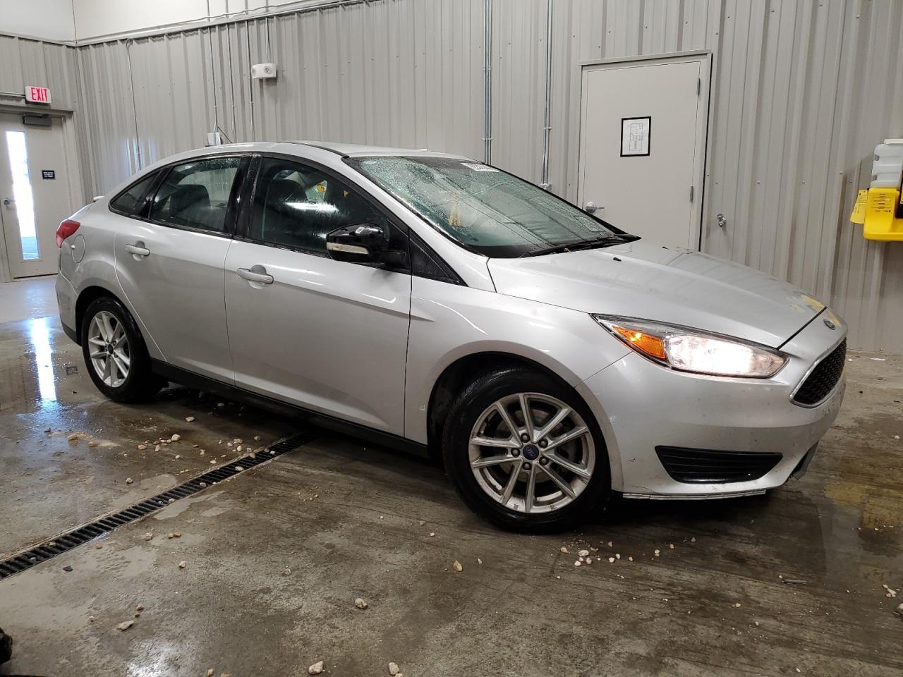 2016 FORD FOCUS SE - Image 4