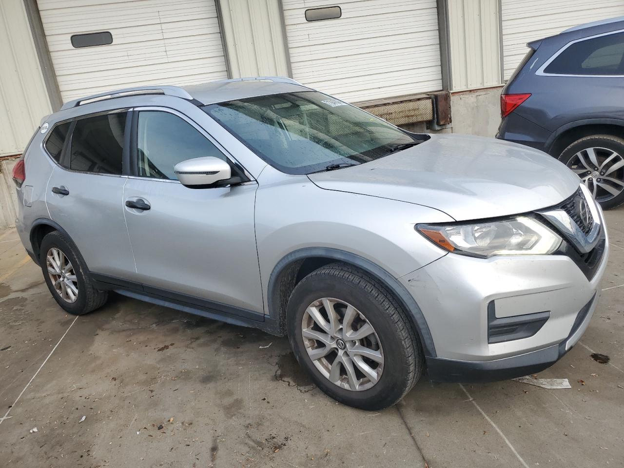 2018 NISSAN ROGUE S - Фото 4