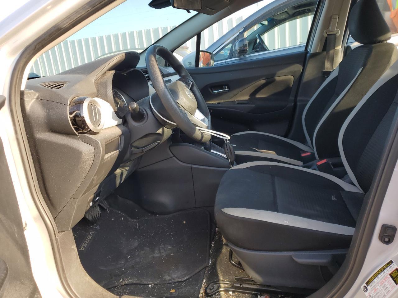 2021 NISSAN VERSA SV - Фото 7