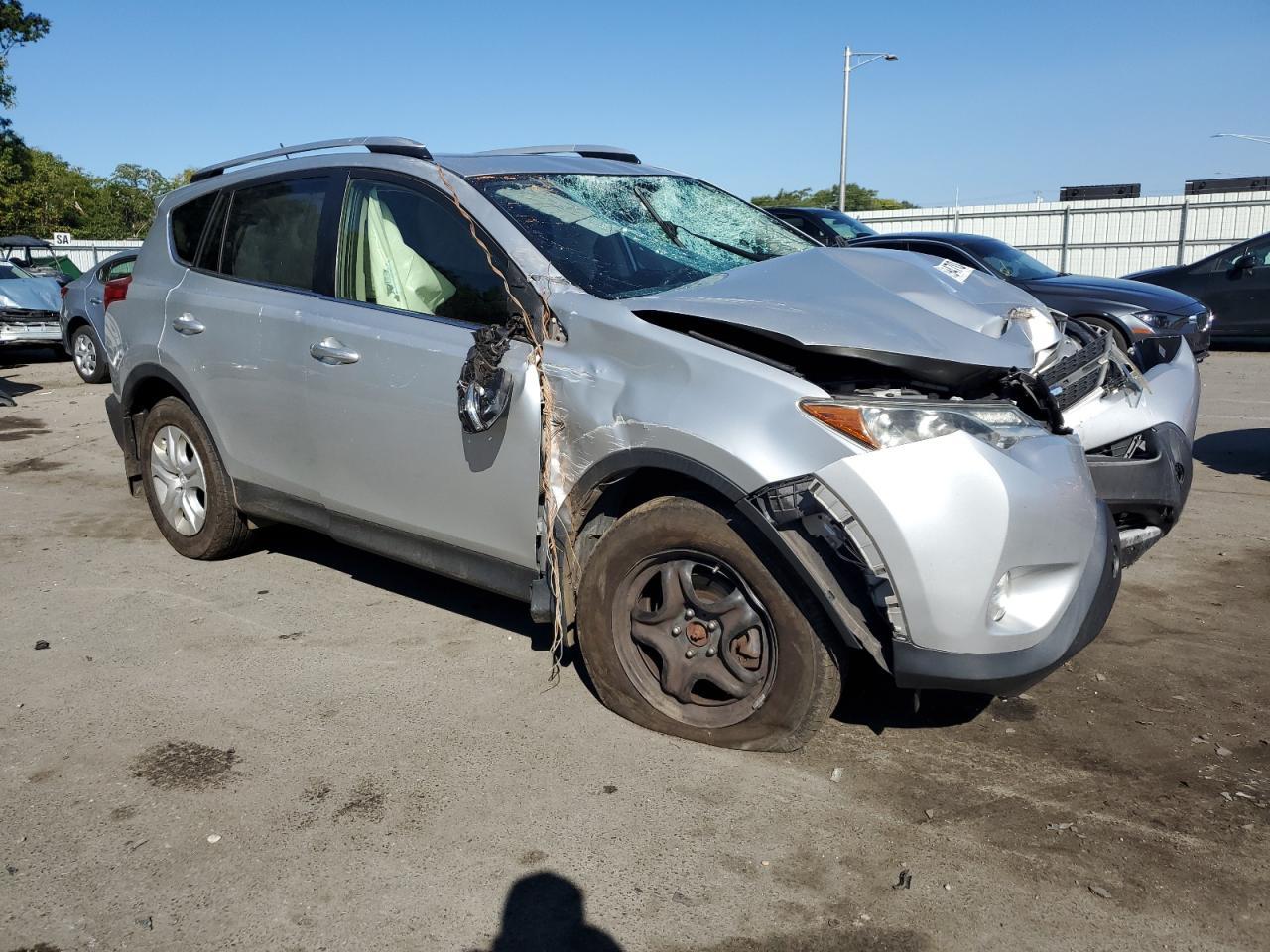2015 TOYOTA RAV4 XLE - Фото 4