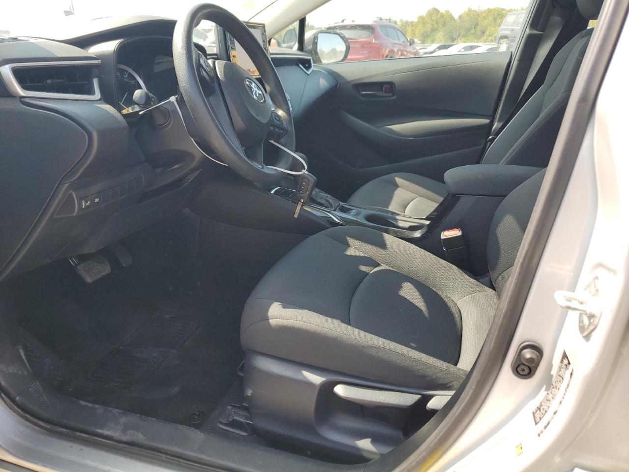 2022 TOYOTA COROLLA LE - Фото 7