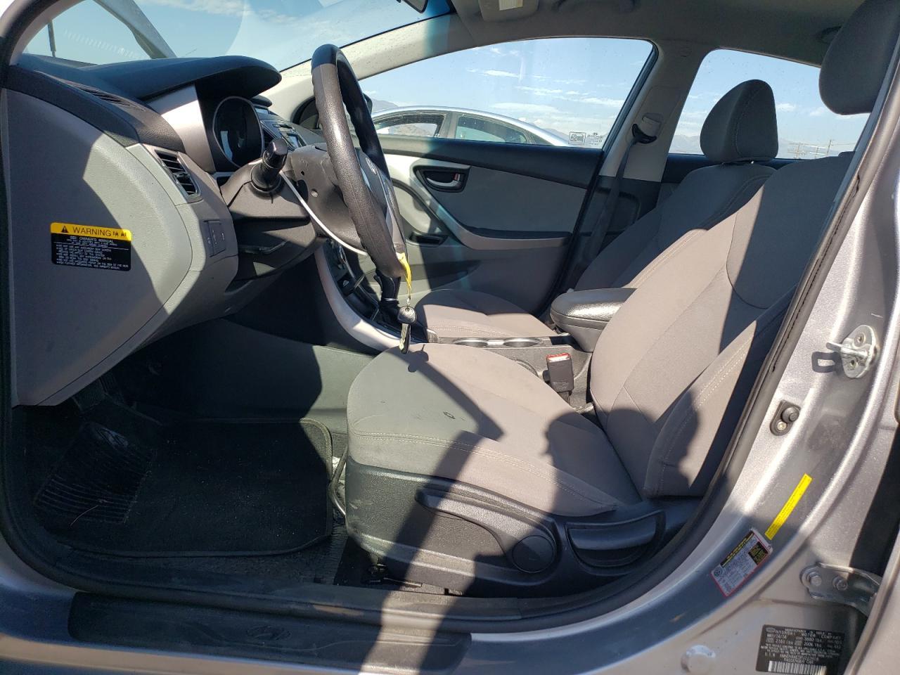 2015 HYUNDAI ELANTRA SE - Image 7