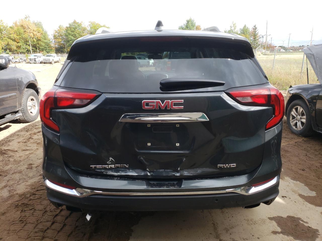 2018 GMC TERRAIN SL - Image 6