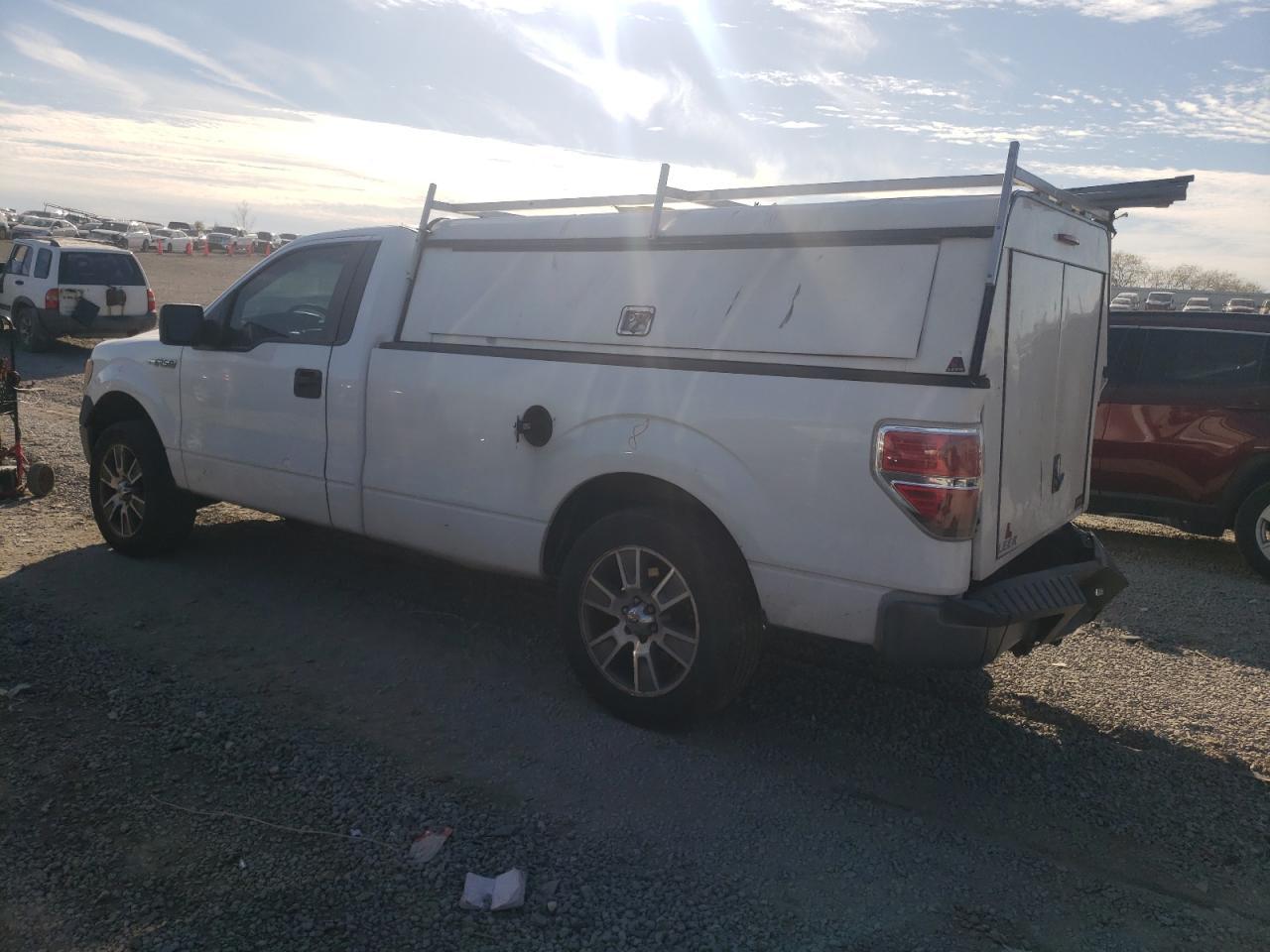 2010 FORD F150 - Image 2