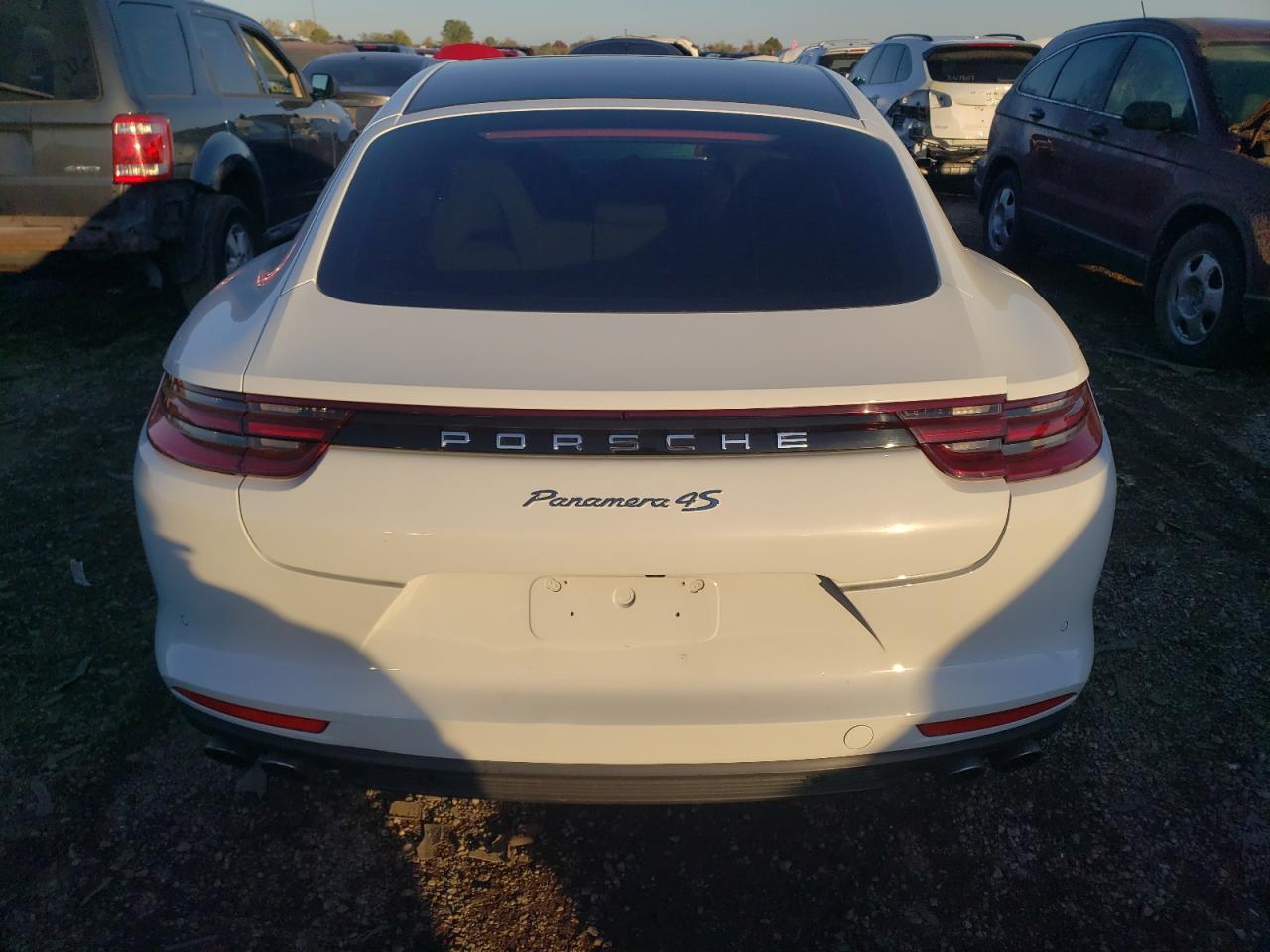2018 PORSCHE PANAMERA 4 - Фото 6