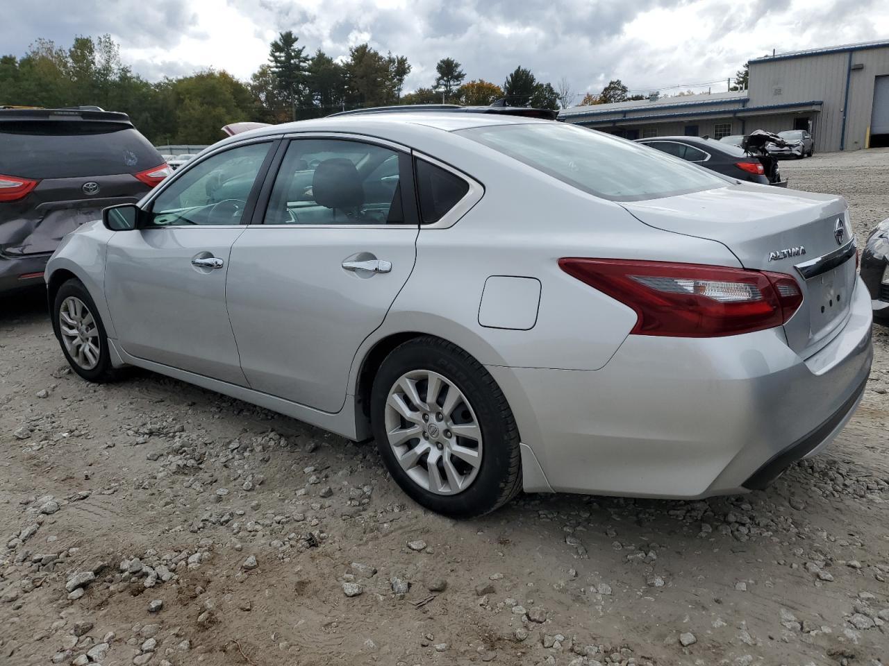 2018 NISSAN ALTIMA 2.5 - Фото 2