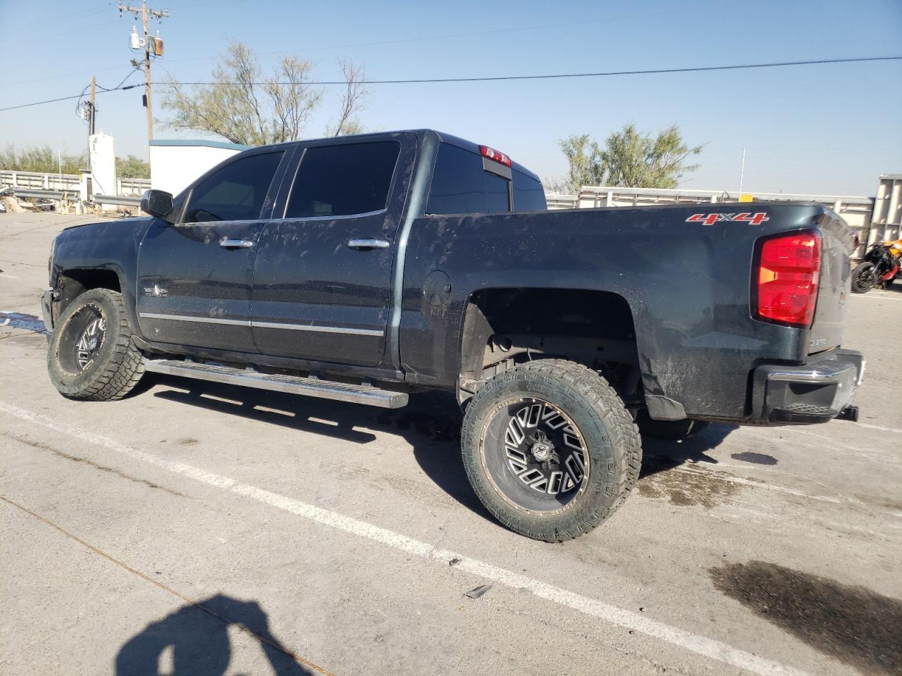 2017 CHEVROLET SILVERADO - Image 2