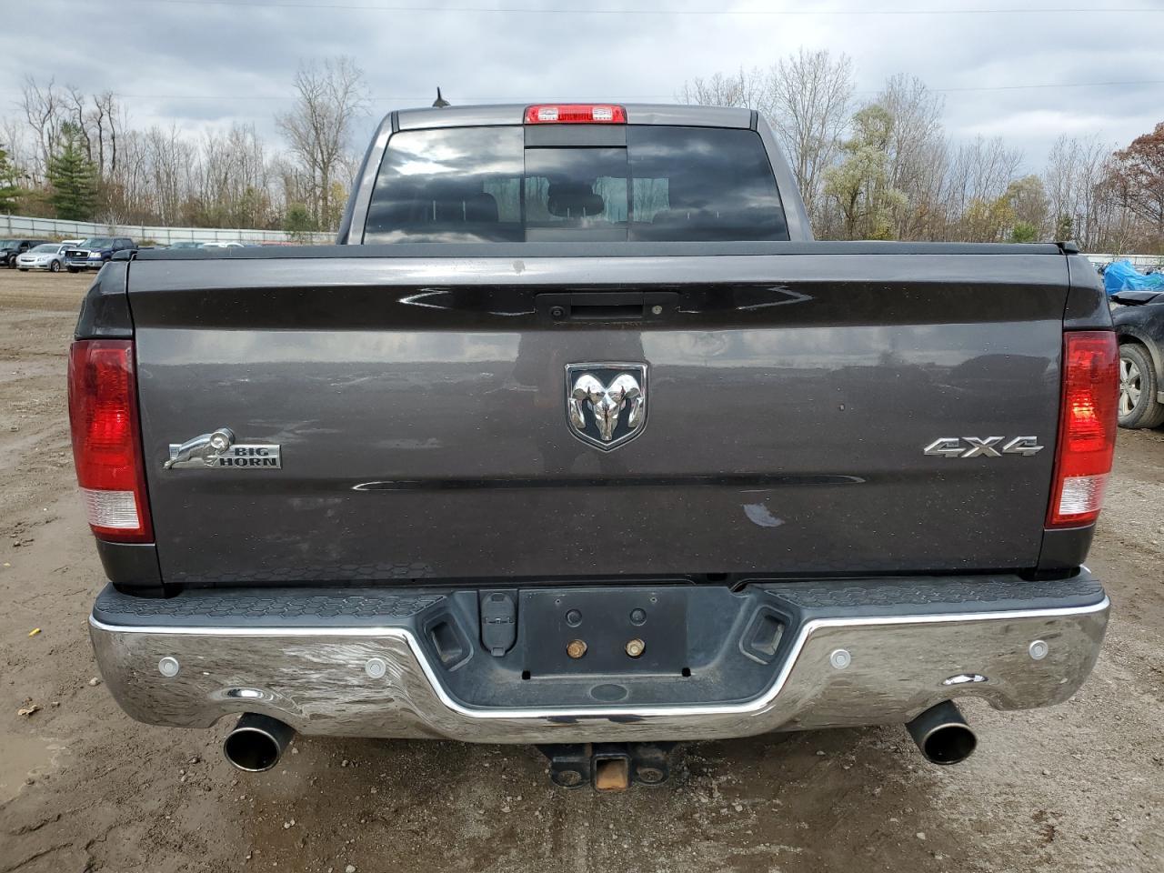 2017 RAM 1500 SLT - Image 6
