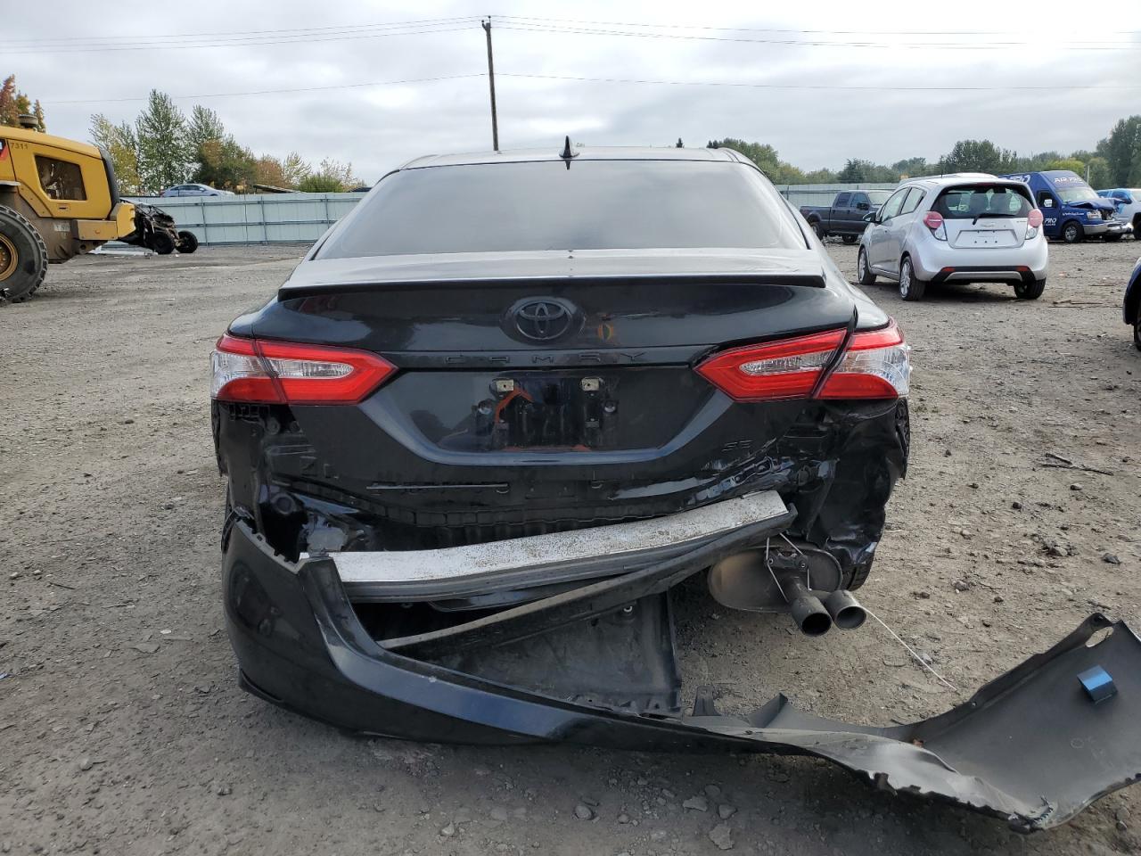 2020 TOYOTA CAMRY SE - Image 6