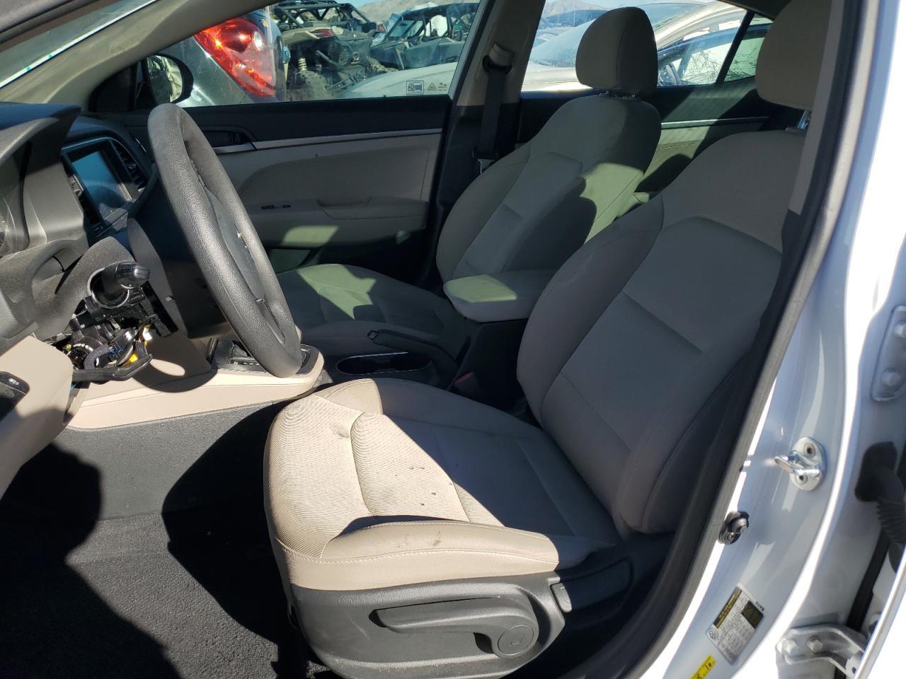 2018 HYUNDAI ELANTRA SE - Image 7