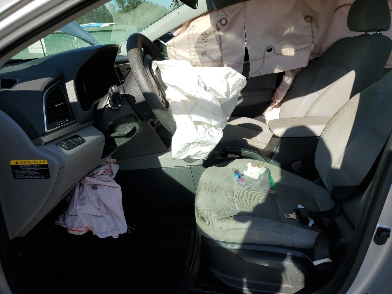 2018 TOYOTA CAMRY L - Image 7