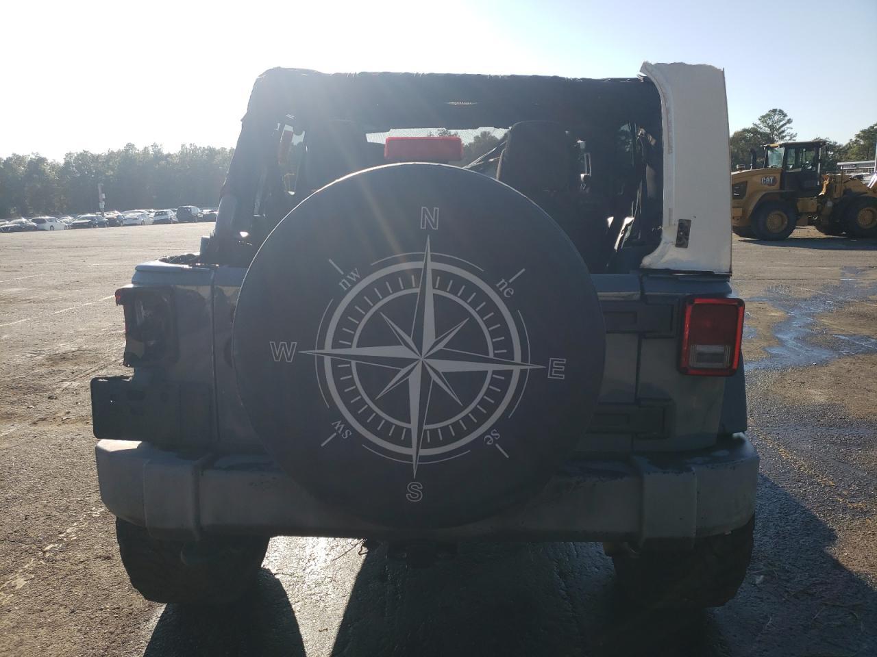 2015 JEEP WRANGLER U - Фото 6