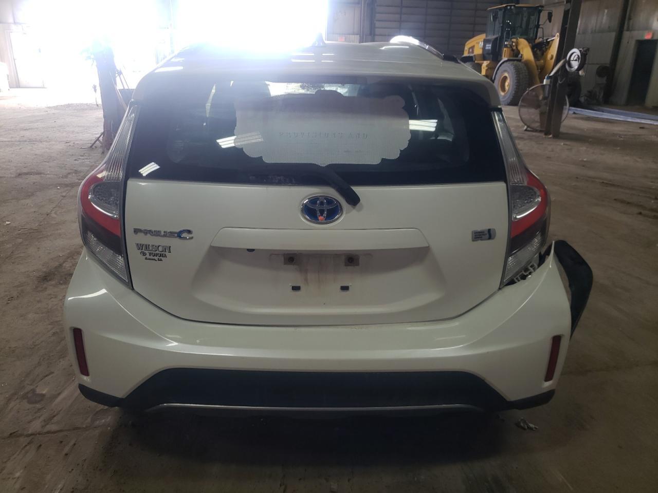 2019 TOYOTA PRIUS C - Image 6