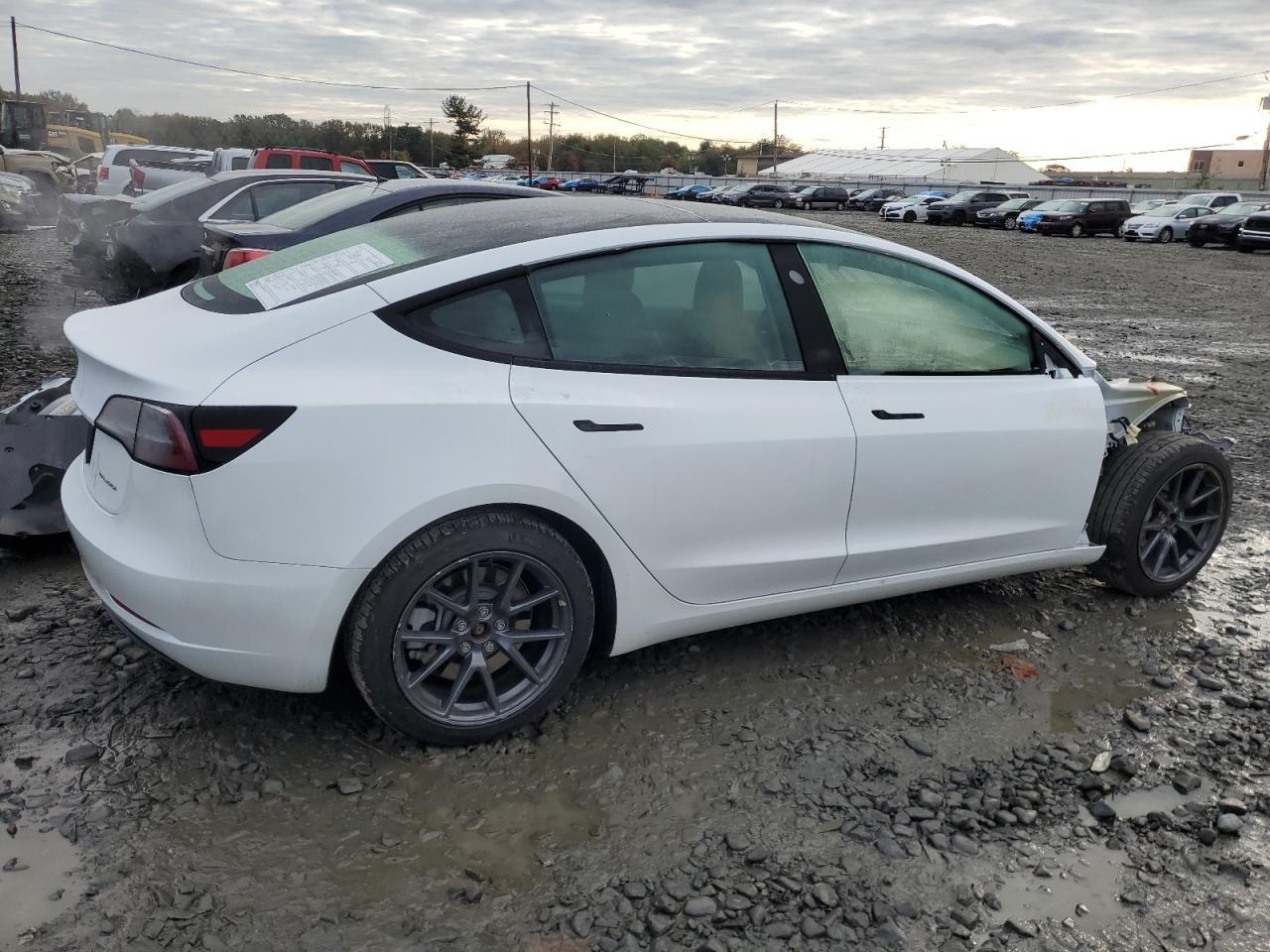 2023 TESLA MODEL 3 - Фото 3