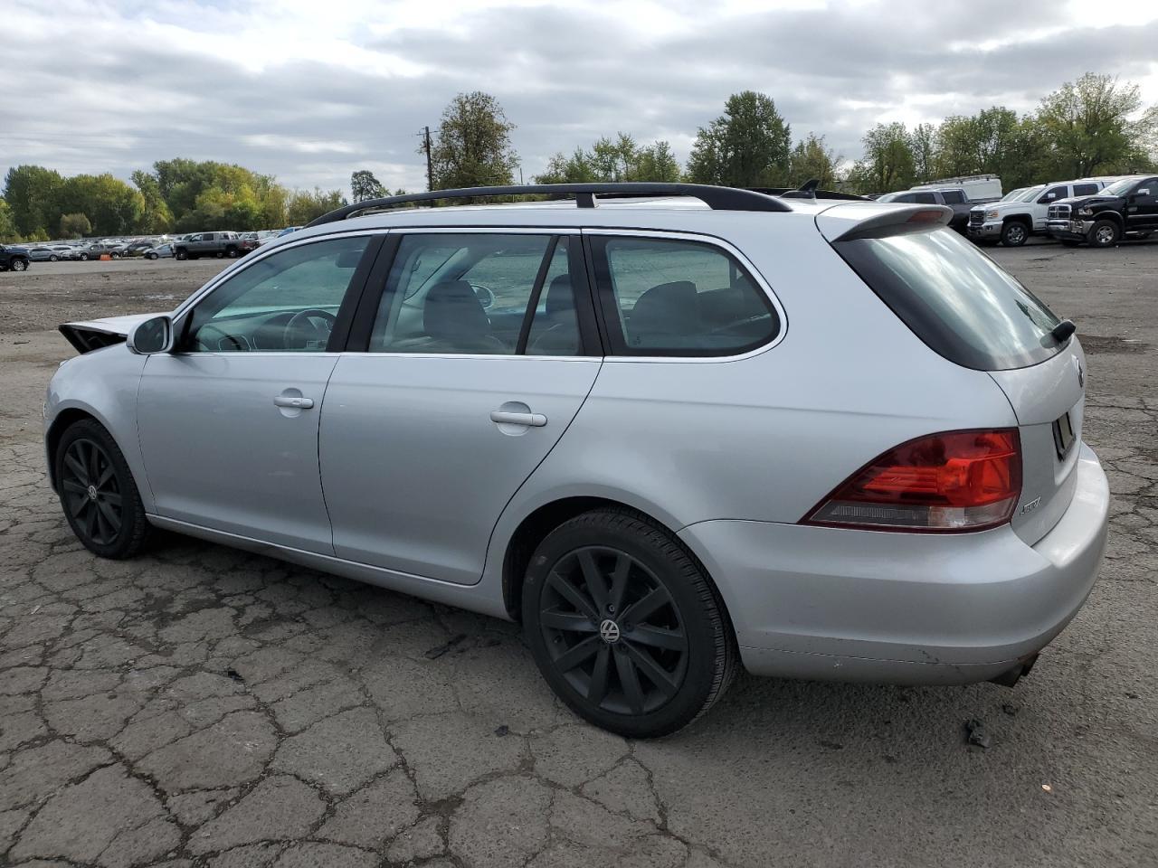 2013 VOLKSWAGEN JETTA TDI - Image 2