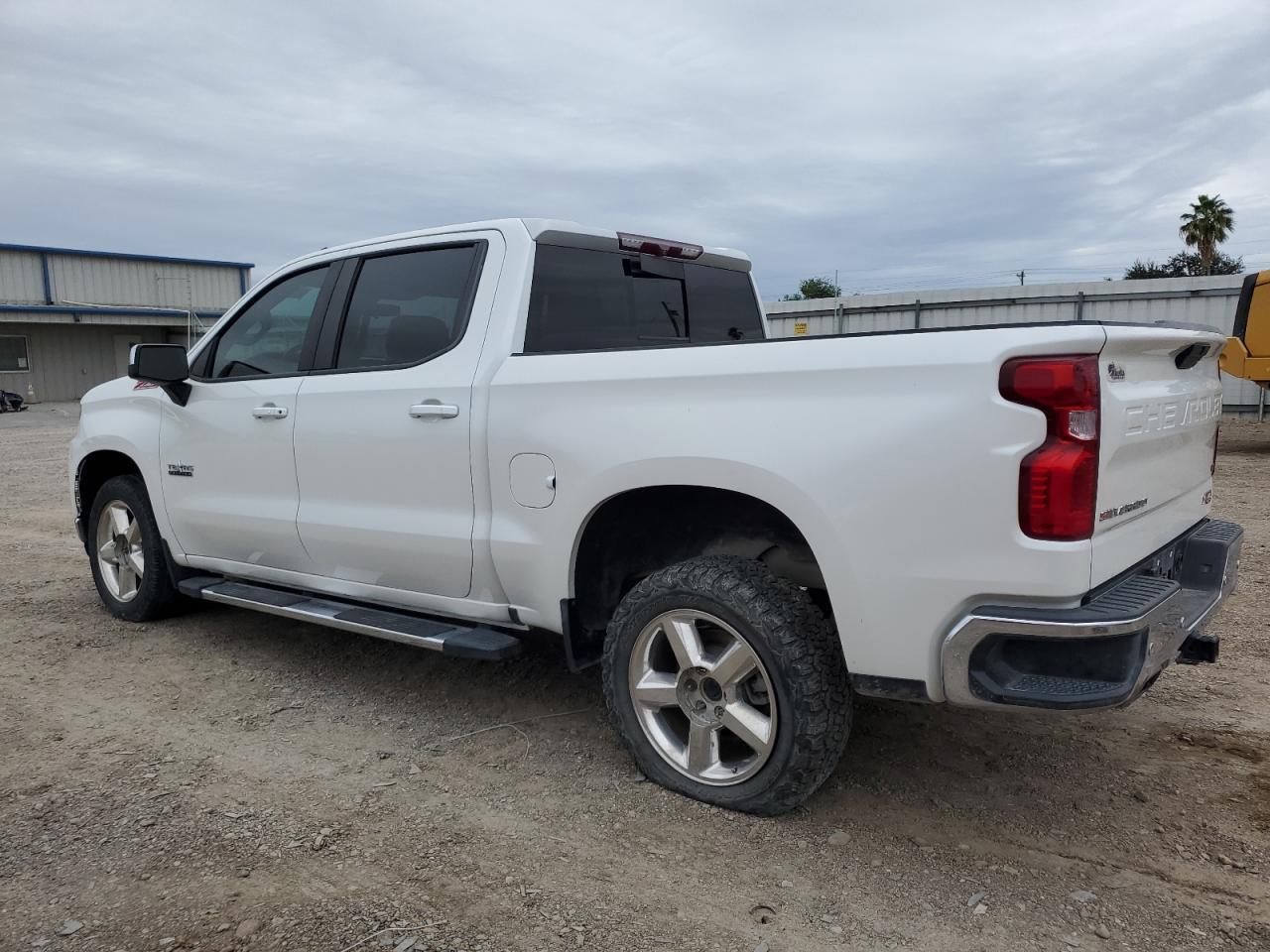 2020 CHEVROLET SILVERADO - Фото 2