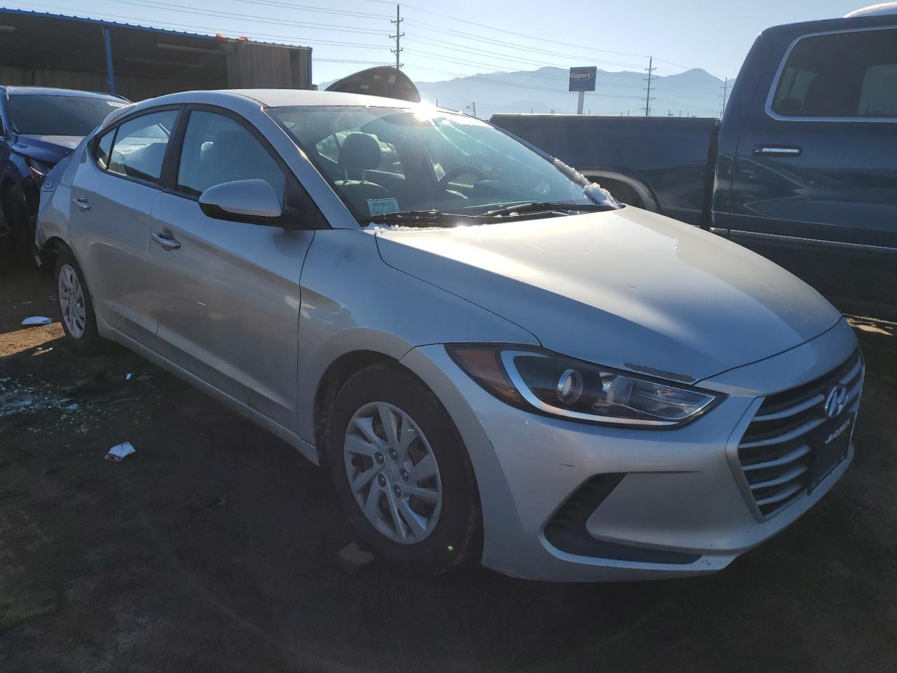 2017 HYUNDAI ELANTRA SE - Image 4