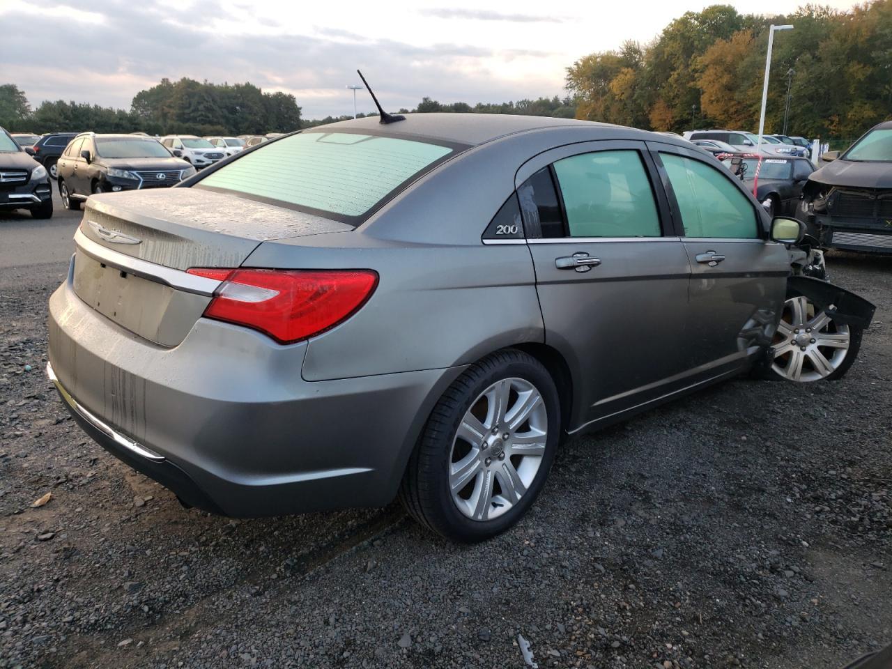 2013 CHRYSLER 200 LX - Фото 3