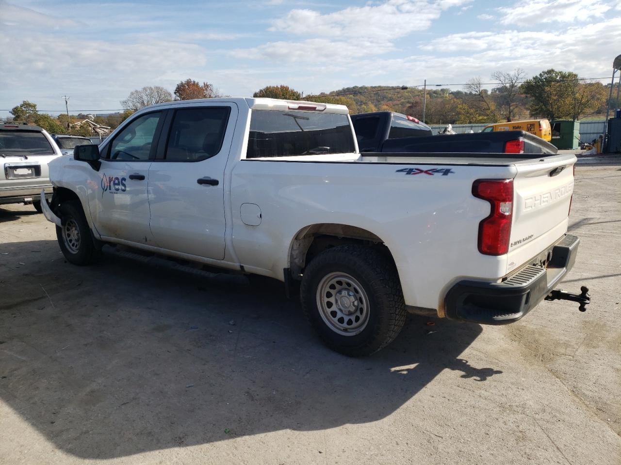 2019 CHEVROLET SILVERADO - Image 2