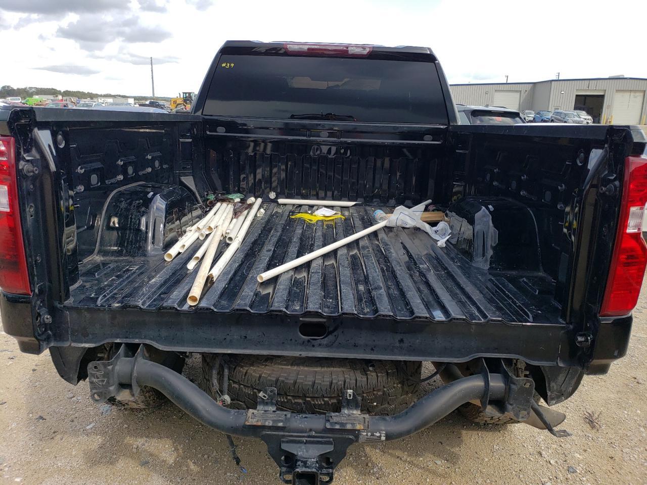 2019 CHEVROLET SILVERADO - Фото 6