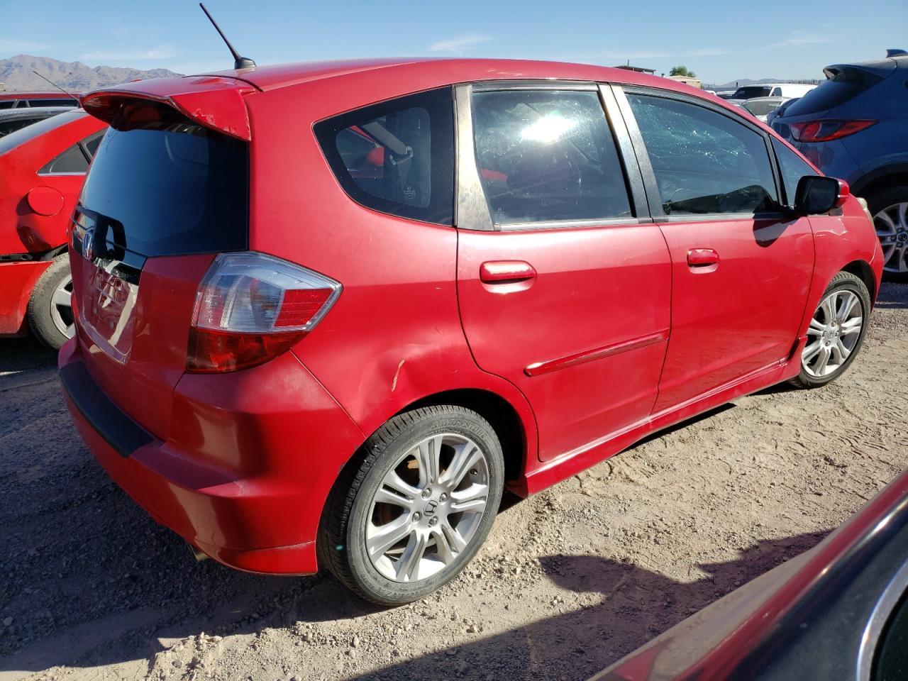 2011 HONDA FIT SPORT - Фото 3