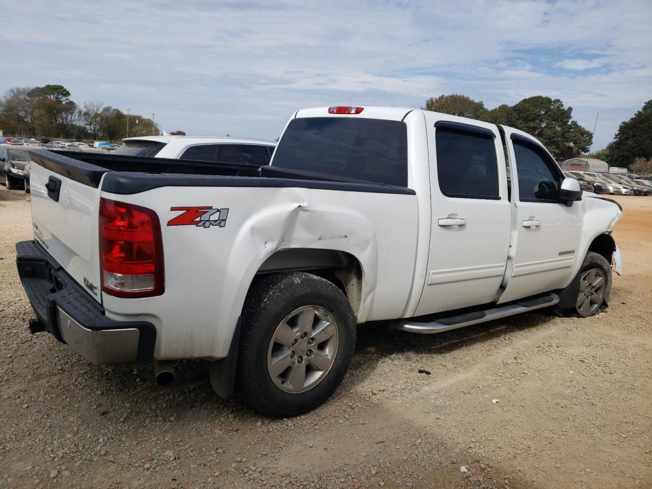 2011 GMC SIERRA K15 - Image 3