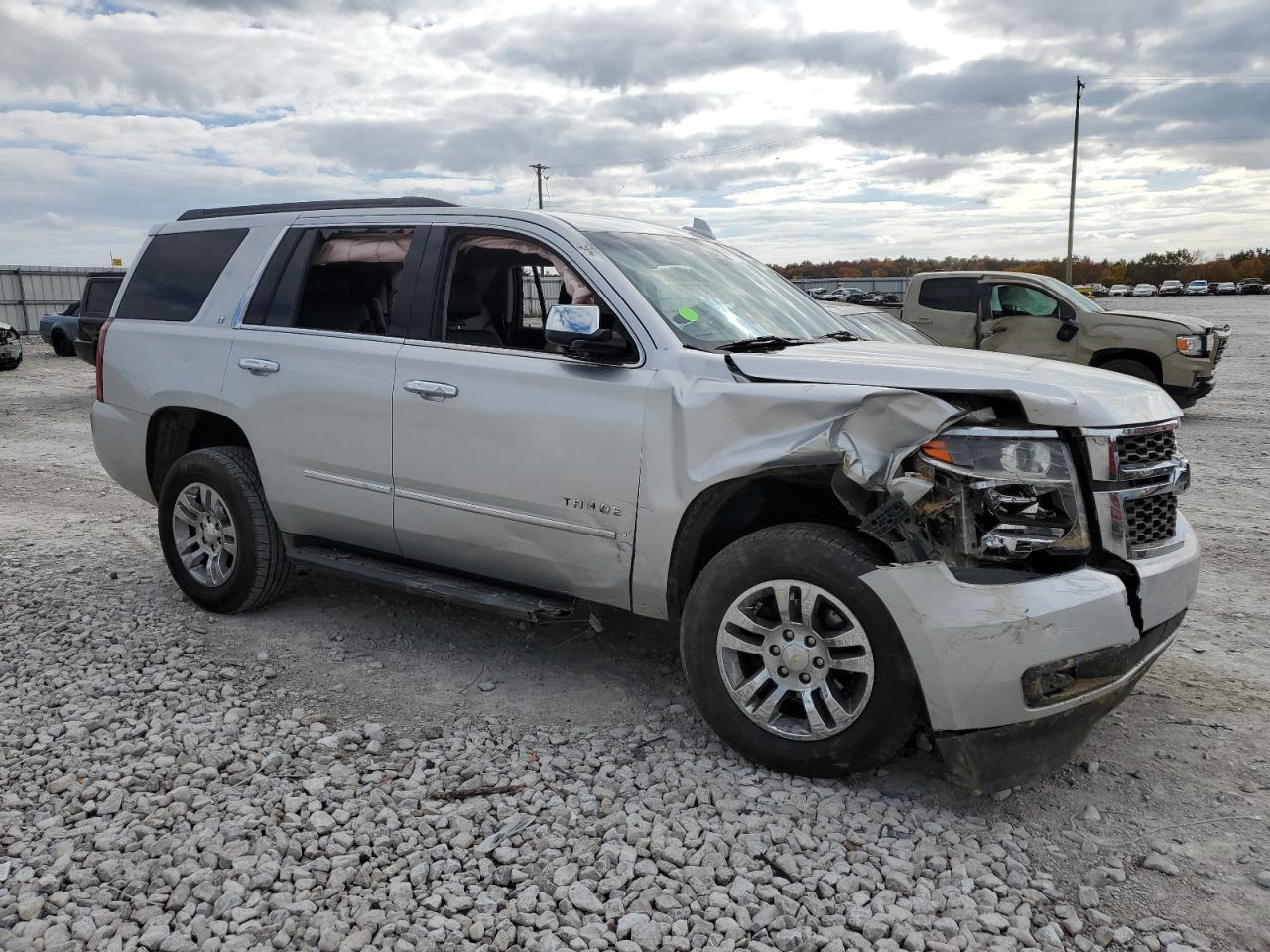 2019 CHEVROLET TAHOE K150 - Фото 4