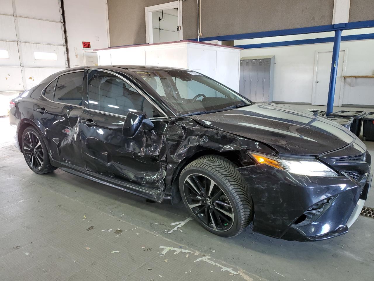 2018 TOYOTA CAMRY XSE - Image 4
