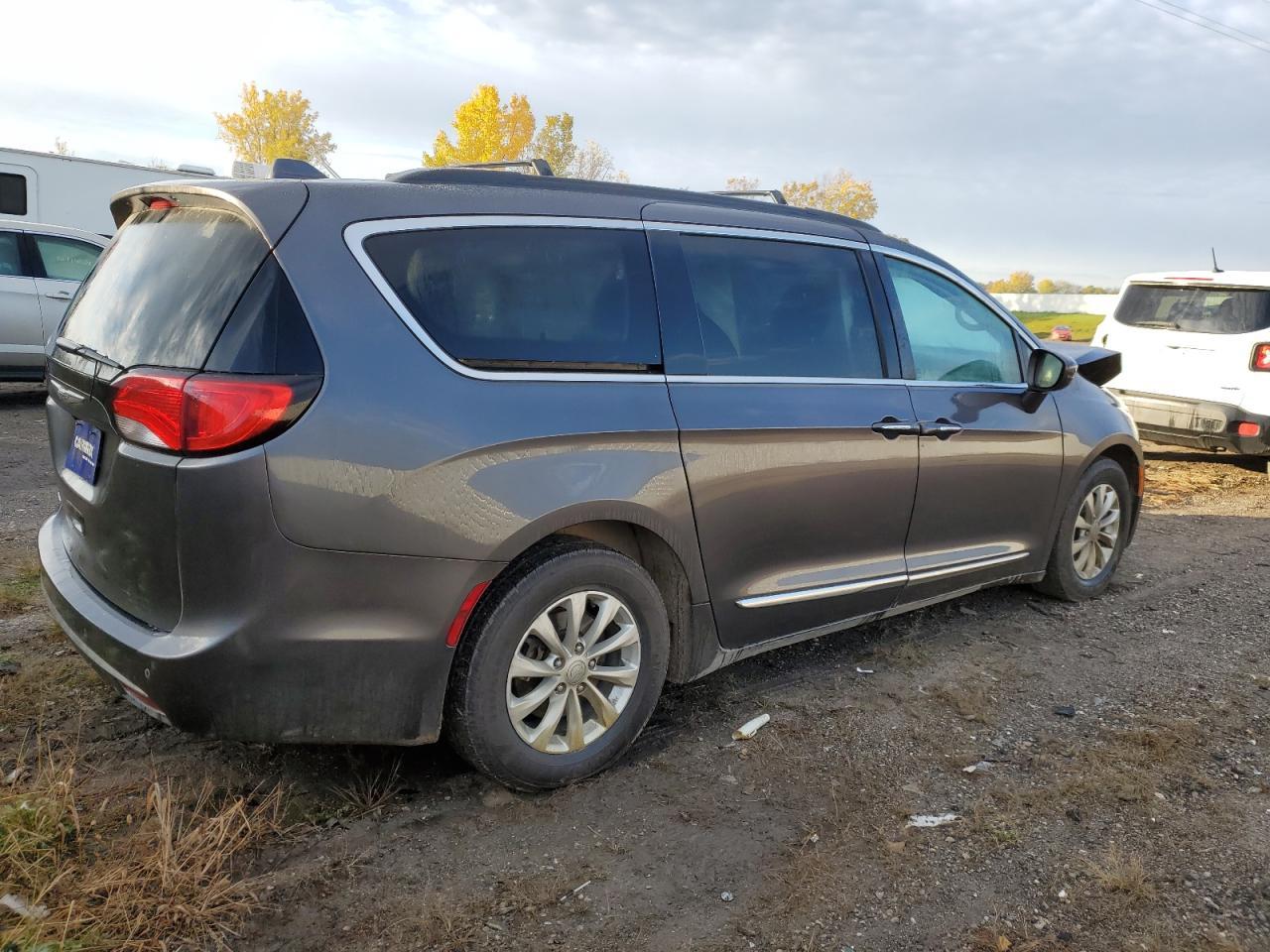2017 CHRYSLER PACIFICA T - Фото 3