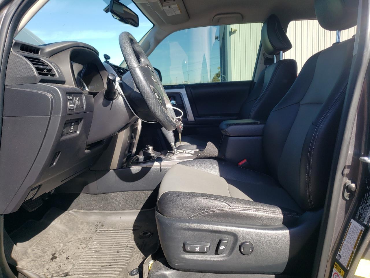 2017 TOYOTA 4RUNNER SR - Image 7