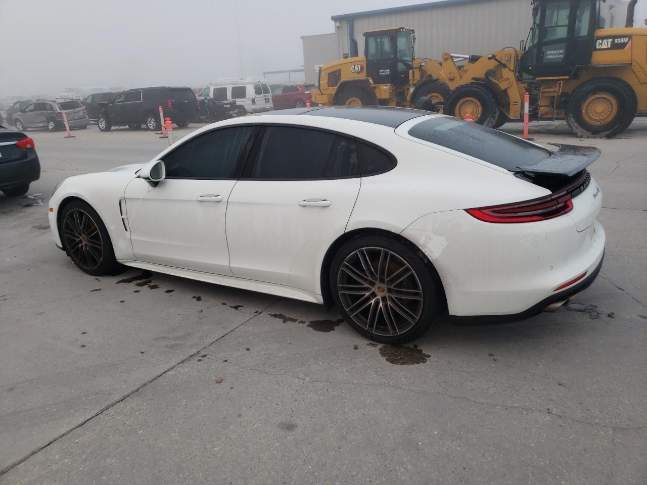 2018 PORSCHE PANAMERA 4 - Image 2