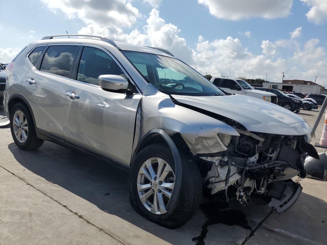2015 NISSAN ROGUE S - Image 4