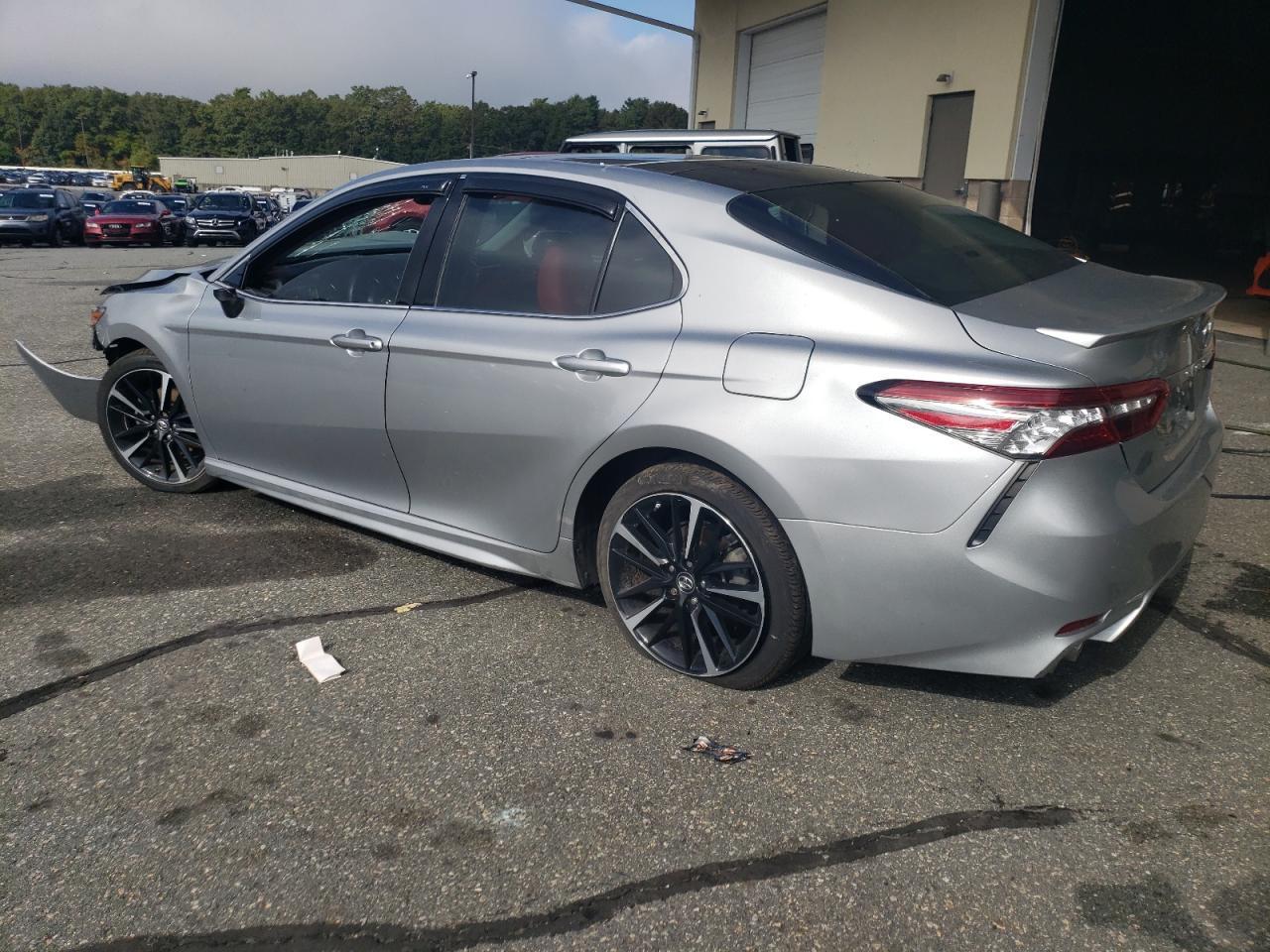 2018 TOYOTA CAMRY XSE - Image 2